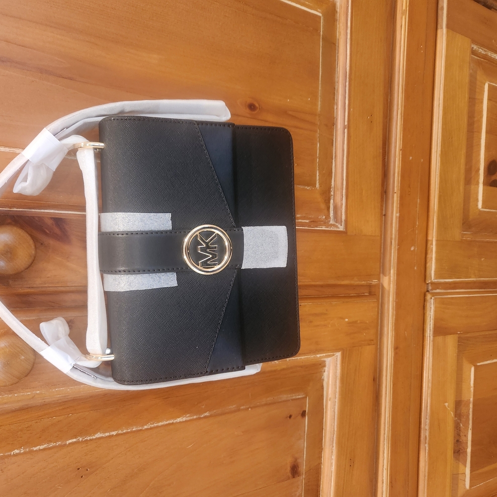 Michael Kors Black Mini Bag with Elegant Design